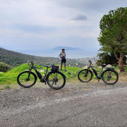 Tagesradtour auf der Insel Ägina: Eine andere Welt, nur 1½ Std. von Piräus entfernt