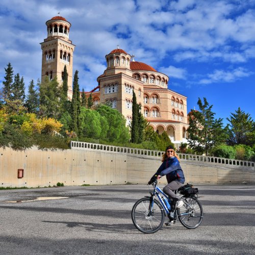 Randonnée à vélo aux îles Grecques à proximité d'Athènes