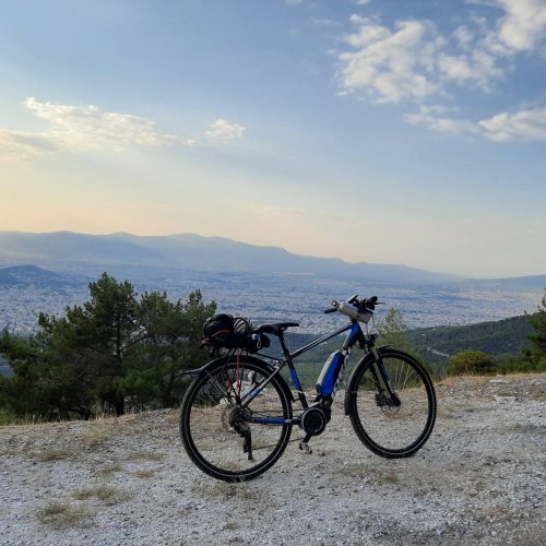 Athens e-bike guided tour. Cycling over the city