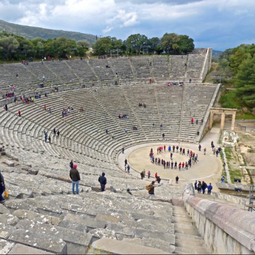 Classical Archeological Tour. Peloponnese, Delphi and Meteors